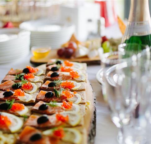 Salmon appetizers and champagne