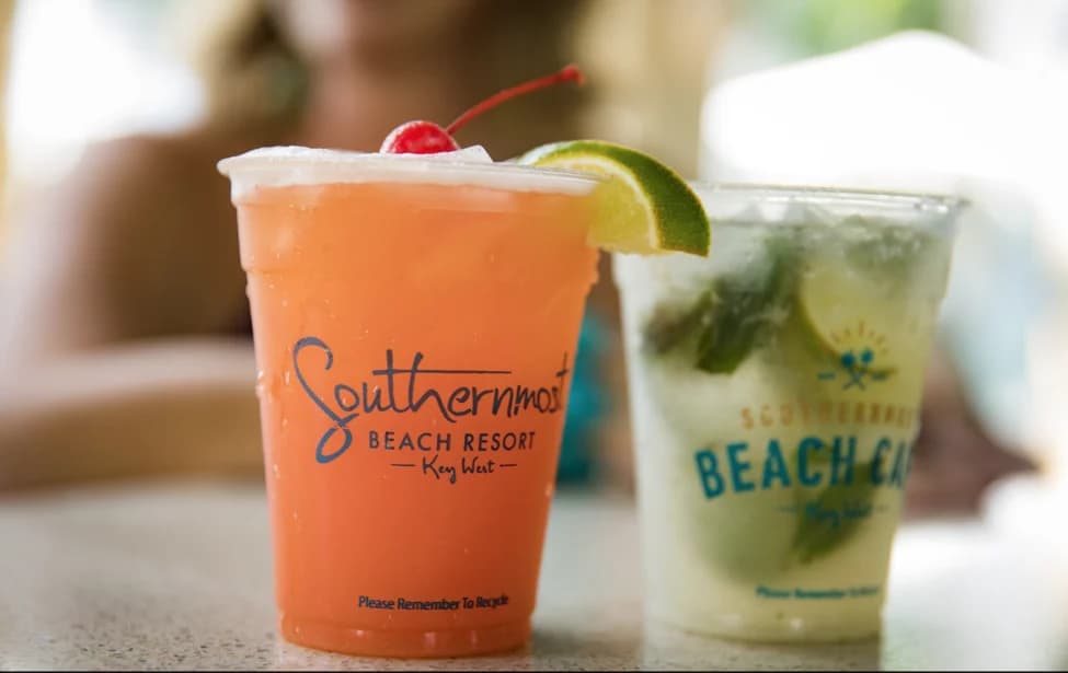 resort bar cocktails
