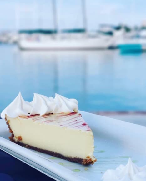Raspberry Key Lime pie