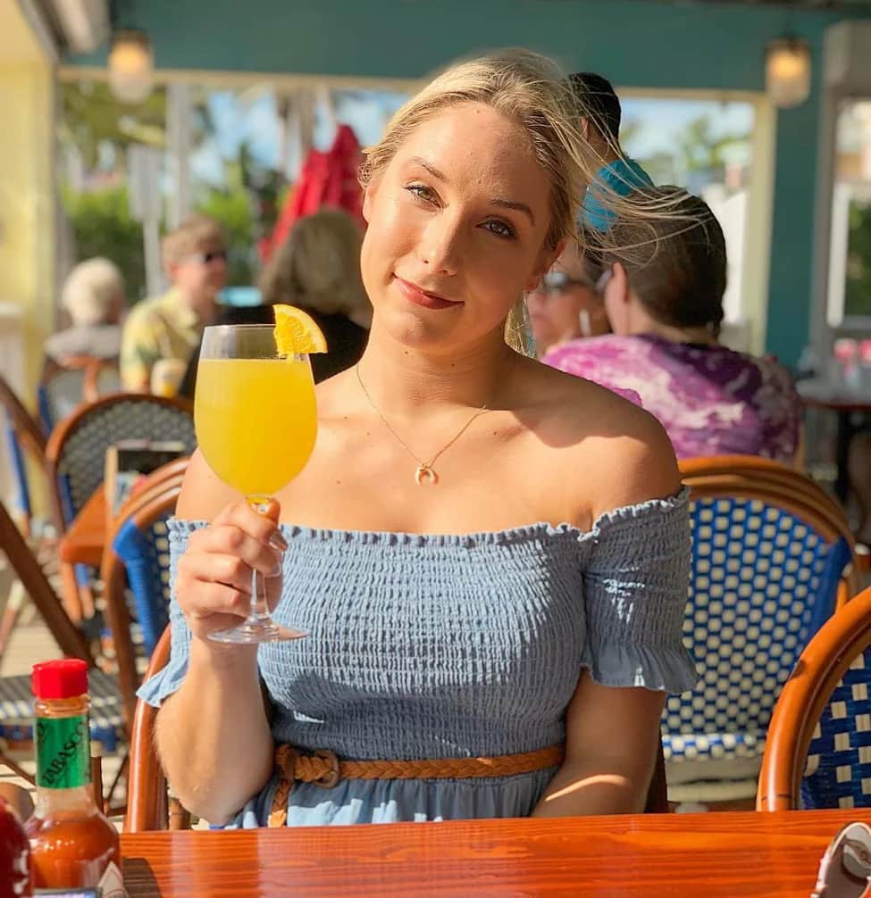 lady drinking cocktail