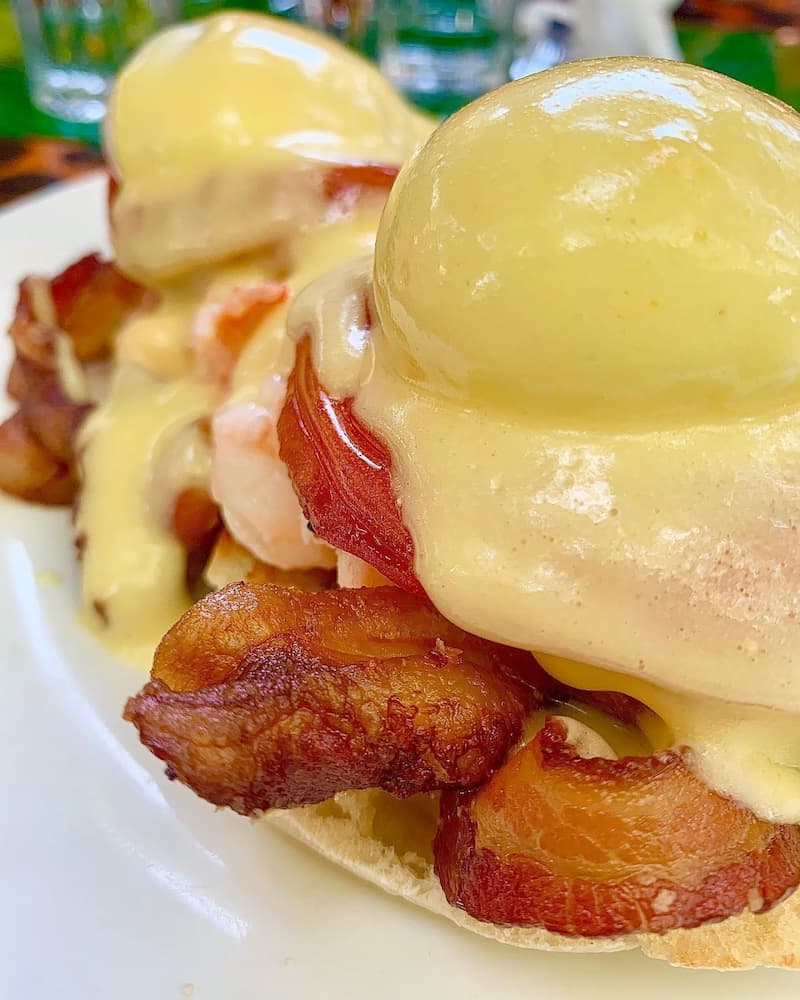 eggs benedict