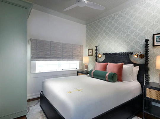 Queen Bed